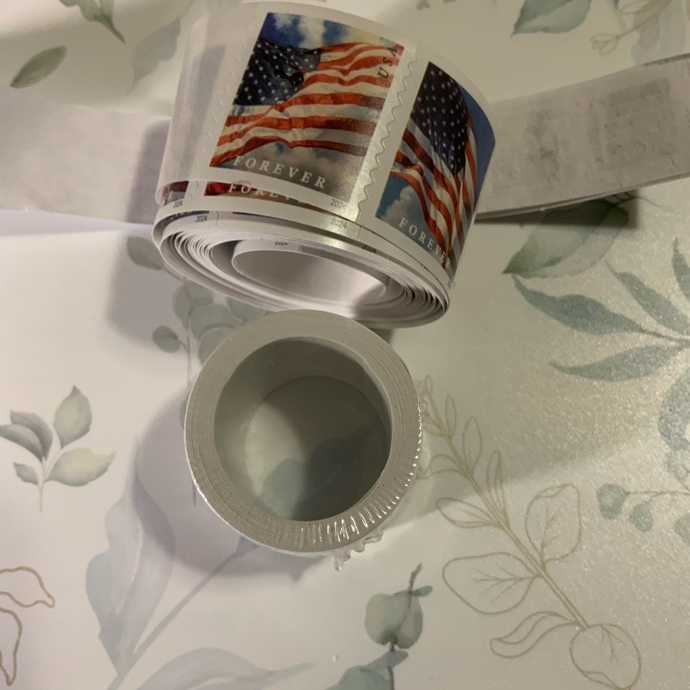 *100 Count American Flag Stamp Roll